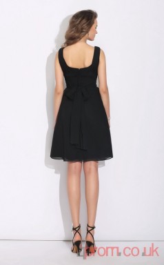 Black Chiffon A-line Mini V-neck Graduation Dress(JT2361)