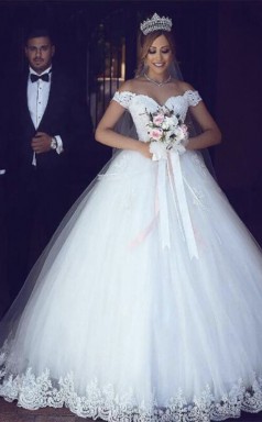Off the Shoulder Princess Full Fuller Figure Ball Gown Wedding Dress BWD066